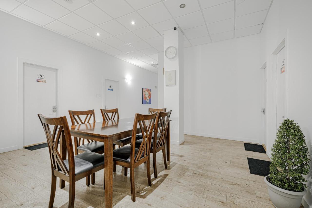 Homa Homestay Hotel By Olympic Stadium Montreal Auberge-Hostel Εξωτερικό φωτογραφία